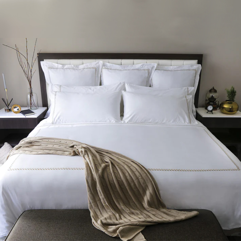 Tempat tidur hotel bersulam emas set linen set 80 -an kapas 400tc