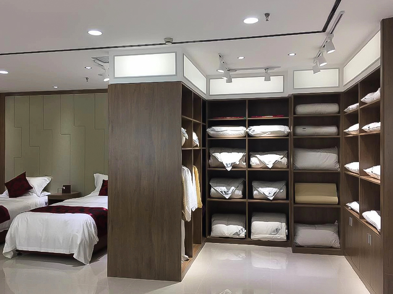 Apa karakteristik linen hotel?