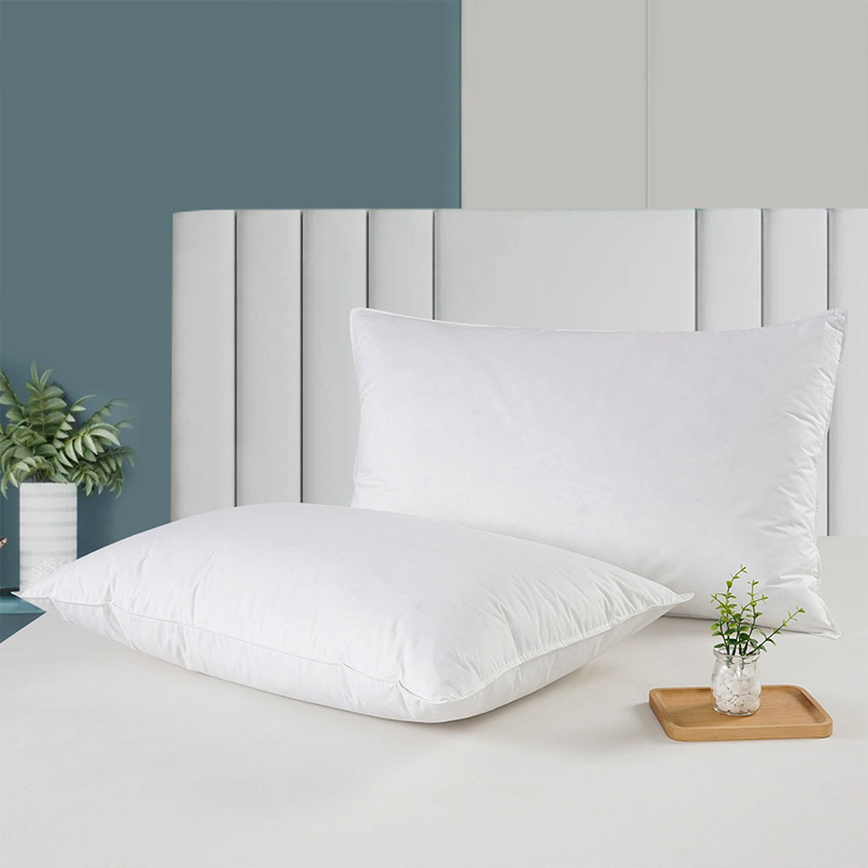 Cotton 233t Percale Shell 50% White Duck Down Feather Pillows for Hotel
